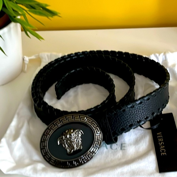 Versace Other - VERSACE BLACK LEATHER BELT MEDUSA HEAD SILVER SIZE 100/40 fit 34to 40 NEW